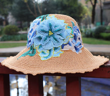 Load image into Gallery viewer, New Ethnic Style Embroidery Big brim Hat Sun Visor Hat 3D Flower Hat Women&#39;s Embroidery Hat