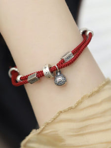 Classic Style Swallowing Gold Beast Woven Bracelet for Girls, Woven Rope Bracelet with Retro Red Rope