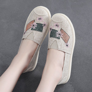 Women's Canvas Shoes Breathable and Lightweight New Old Cloth Shoes