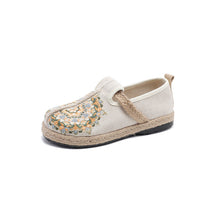 Load image into Gallery viewer, Spring New Ethnic Style Embroidered Cloth Shoes Handmade Linen Soft-soled Women&#39;s Single Shoes
