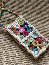 Load image into Gallery viewer, New Niche Design Shoulder Messenger Bag Colorful Raffia Hand-woven Mobile Phone Bag