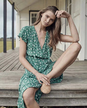Load image into Gallery viewer, Spring New Bow Print V-Neck Short Sleeve High Waist Big Dress