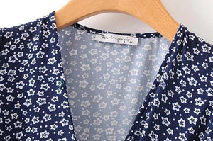 STAR PRINTING V-NECK BUTTON LONG DRESS