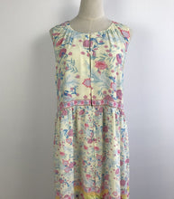 Load image into Gallery viewer, Chiffon Beach Dress Printed V-neck Short-sleeved Bohemian Dress