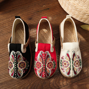 Women's Spring Flat Bottomed Low Top Breathable Embroidered Shoes National Style Round Head Casual Women's Shoes