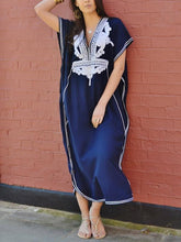 Load image into Gallery viewer, Loose Smock Beach Embroidered Holiday Dress