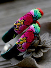 Load image into Gallery viewer, Ethnic Style Embroidery Handmade Bracelet