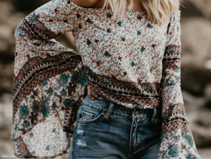 One-Letter Collared Chiffon Sleeve Top