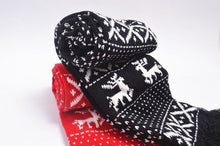 Load image into Gallery viewer, Autumn And Winter Couple Thickened Double-Sided Scarf Warm Christmas Snowflake Fawn Wool Scarf