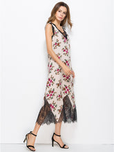 Load image into Gallery viewer, Floral Lace Split-joint V-neck Sleeveless Bohemia Midi Dress