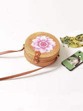 Load image into Gallery viewer, Boho Style Rattan Flower Pattern Round Bag