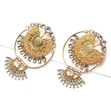 Load image into Gallery viewer, Exaggerated Fashion Vintage Alloy Diamond Earrings