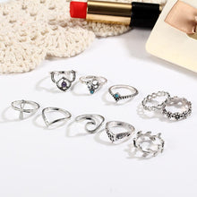 Load image into Gallery viewer, Vintage crystal hollow carved V-shaped flowers 10 sets of 10 sets of rings ring sets of jewelry