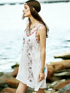 Bohemian STYLE flower color embroidery V neck retro wind dress