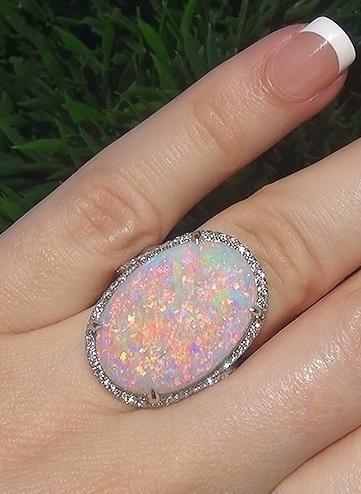Large Sparkling Ring Jewelry