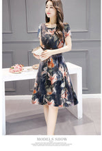 Load image into Gallery viewer, 2018 Summer Floral Print Short Sleeve Pleat Midi Dress