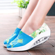 Load image into Gallery viewer, Pattern Color Blocking Canvas Platform Rocker Sole Shake Shoes