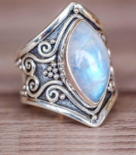 Load image into Gallery viewer, Vintage Moonstone Exaggerated Ring Jewelry