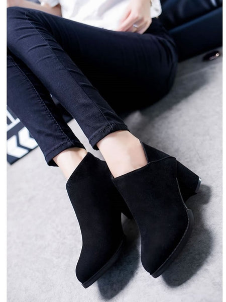 Women s Scrub Thick With Pointed Toe Boots