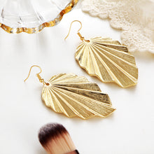 Load image into Gallery viewer, Leaf pattern Pendant Earrings for women exaggerated style simple alloy earrings for Xmas party