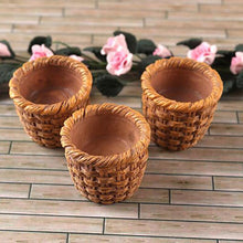 Load image into Gallery viewer, Mini 1/12 Cute Dollhouse Rattan Frame Hand-woven Vegetable Food Storage Basket Dolls Miniature For Dollhouse Decals