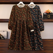 Load image into Gallery viewer, New Spring  Autumn Loose Woman Dress Vestido De Mulher Robe Vintage Patchwork Lace Floral Corduroy Dresses