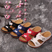 Load image into Gallery viewer, Flip flops women&#39;s summer wedge heel platform sandals embroidered women&#39;s sandals