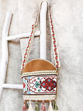 Load image into Gallery viewer, Holiday ethnic style retro embroidery Sen small crossbody bag