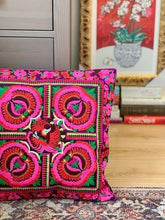 Load image into Gallery viewer, Traditional Embroidery Cushion Cover Retro Embroidery Pillow  Cotton and Linen Cushion Cover