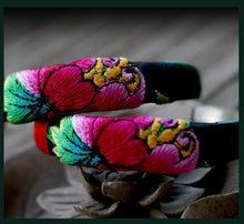 Load image into Gallery viewer, Ethnic Style Embroidery Handmade Bracelet