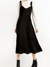 Load image into Gallery viewer, Black Velvet Dress Spring And Autumn New Versatile Suspender Skirt High Waist Large Swing Skirt Slim